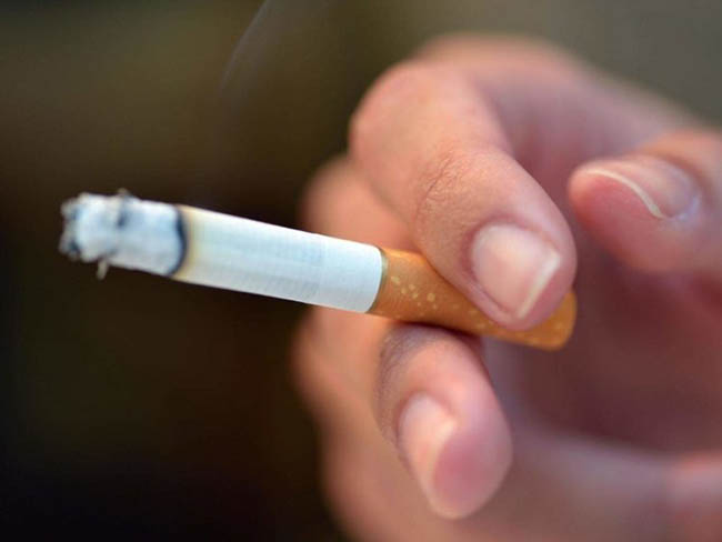 Hút thuốc lá cực kỳ nguy hiểm cho bệnh nhân tiểu đường.