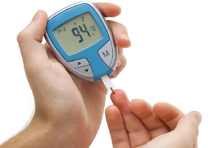 Bạn có thể tự kiểm tra lượng đường trong máu mao mạch tại nhà